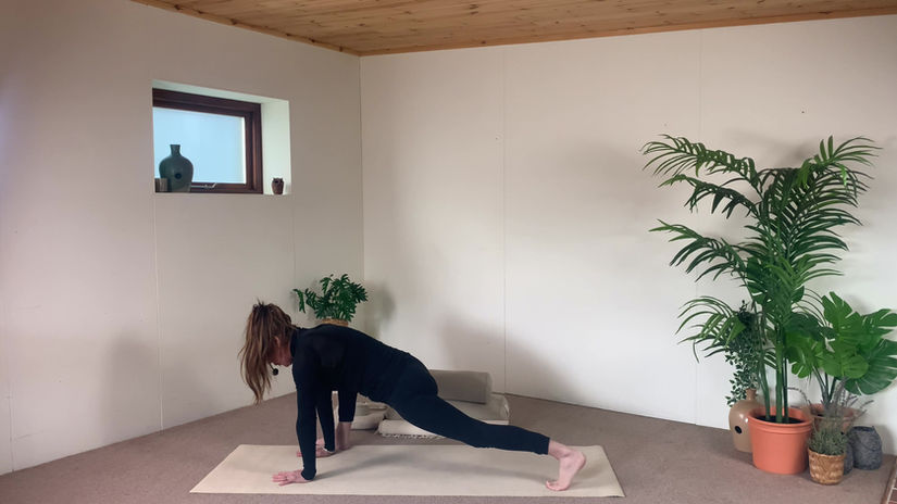 21 days of Yoga (3) Awaken the hips.